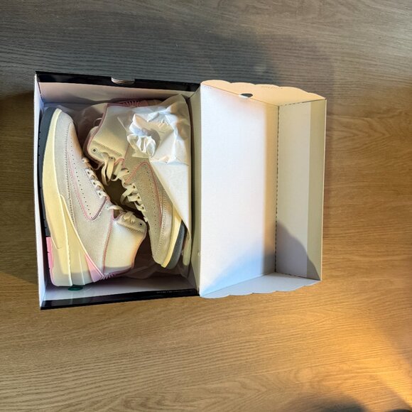 Jordan 2 Retro Soft Pink - W9.5 - Picture 2 of 8